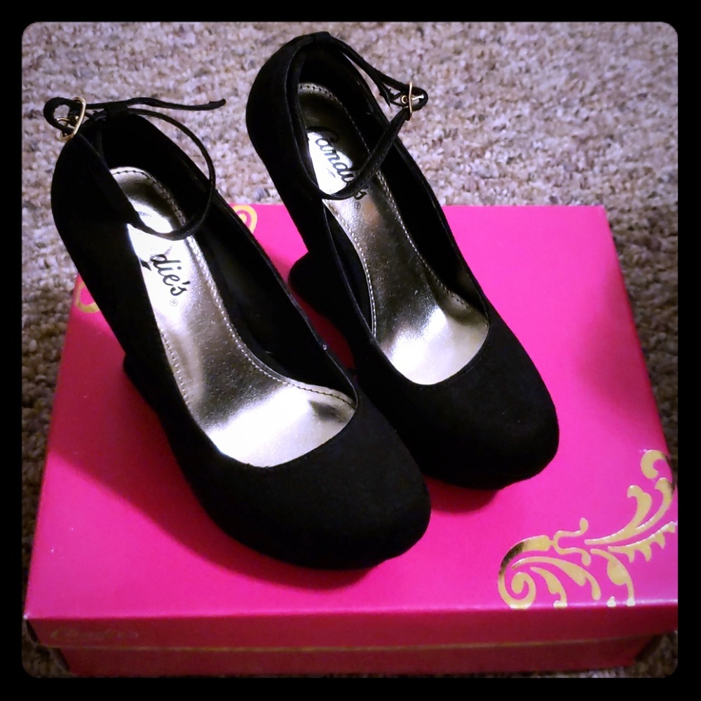 Black heels